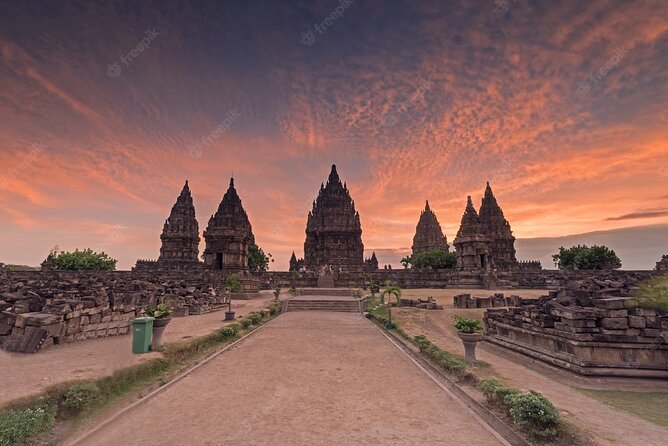 1 Day Yogyakarta tour ( Borobudur temple, Merapi Lava Tour, Prambanan Temple) - Timing, comfort, and the practical trade-offs