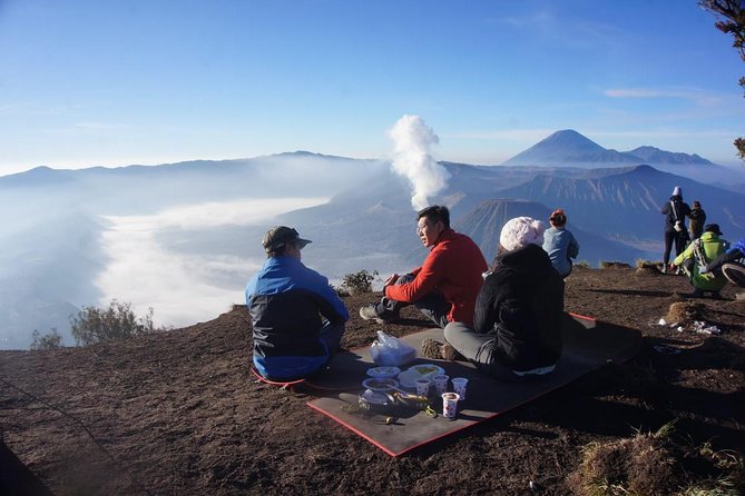 2 Days Private Tour Ijen and Bromo from Banyuwangi - Ijen Crater from 12:30 am to sunrise