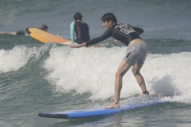2 Hour Private Beginner Surf Lesson Canggu - Getting your included surf gear