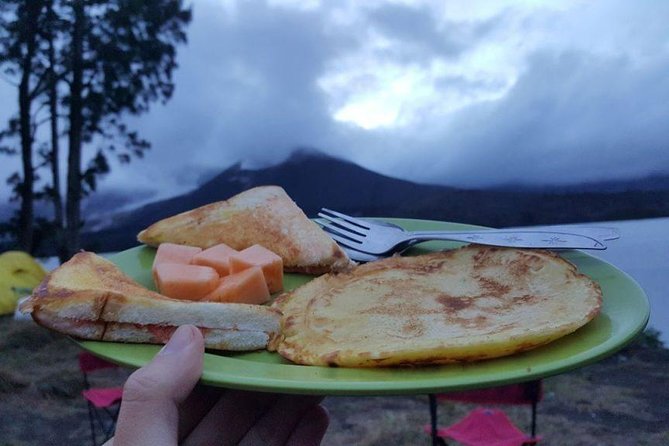 2D-1N Hiking Rinjani To Rim Senaru - Dewa Trekking - Day 1: from 601 meters through forest to the rim