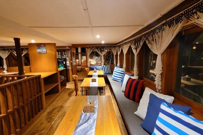 3 Days Deluxe Boat Private Cabin Sailing Trip in Komodo Island - Day one: Kelor, Manjarite, and the bats of Kalong