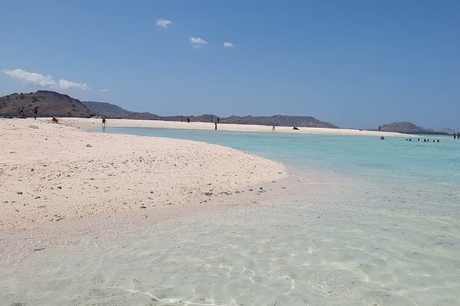 3 Days Komodo island Tour - Day two: Padar Island before the crowds and heat build