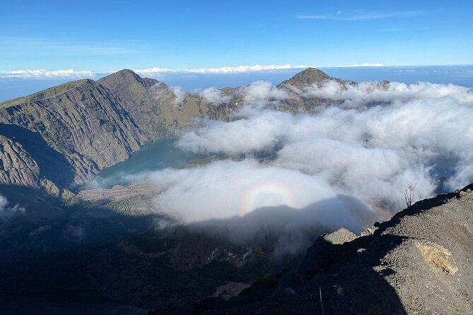 3 Days Mount Rinjani Complete Tour @All In One Price - Day 1: transfer to Senaru and a useful first night