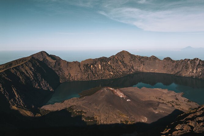 3 Days Tour in Mount Rinjani Summit with Lake Hiking - Day 3: Six hours down to Senaru Village