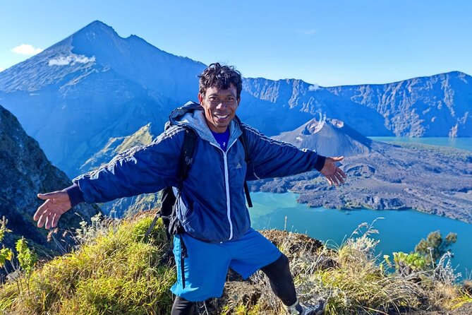 3D-2N Explore Mount Rinjani - Summit -Lake and Hotspring - Guides, porters, and group organization
