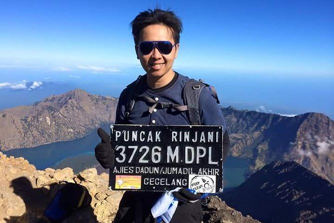 3D-2N Explore Mount Rinjani - Summit -Lake and Hotspring - Day two: the 2:00 am summit push