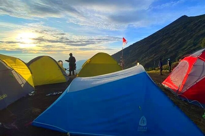 3D 2N Mount Rinjani Trekking Tour To Summit And Lake - Day three: the long descent to Senaru
