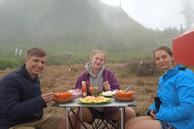 3D 2N Mount Rinjani Trekking Tour To Summit And Lake - The guide and porter support
