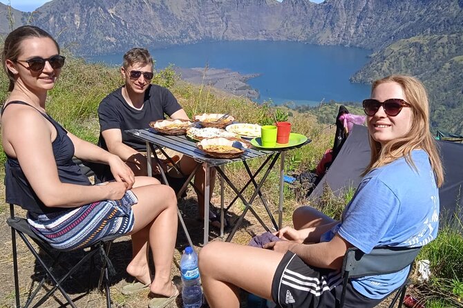 3D 2N Mount Rinjani Trekking Tour To Summit And Lake - Day two: the 3,726-meter summit before sunrise