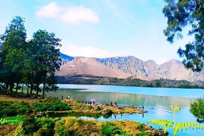 3D/2N Rinjani trekking summit,lake and hot springs. - The three-hour climb to Sembalun Crater Rim