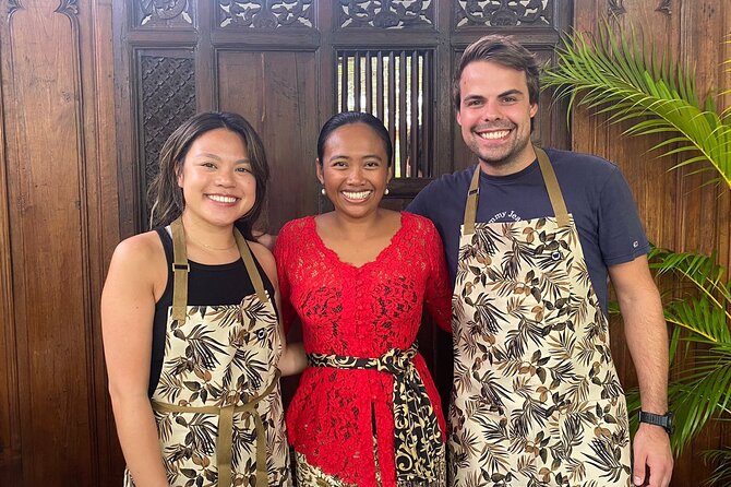 5 Star Private Cooking Class Experience in Bali, Lunch Included - Choosing five dishes before you arrive