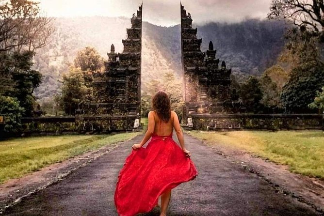 6 Days Best Of Bali And Nusa Penida All Inclusive Private Tour - Day 5: East Bali’s temples and water palace