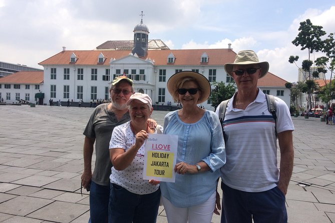 8 Hours Jakarta Private City Tour - (All Tourist Attractions) - Indonesian lunch, snacks, and what is included