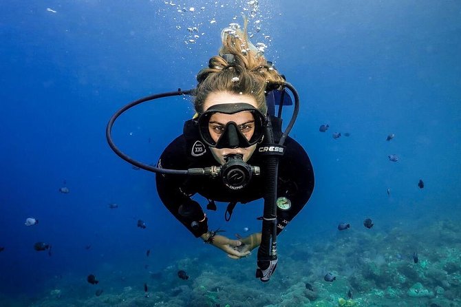 Advanced Open Water Course - Advanced Certification in Lembongan (next to Bali) - Deep training to 30 meters