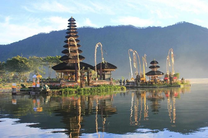 All inclusive Bali Sekumpul Waterfalls Trekking Tour - Sekumpul Waterfall: the first walking section