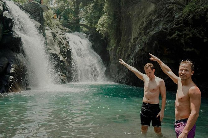 All Inclusive : Jumping Sliding at Aling- Aling Waterfall - Handara Gate - Lunch - Booking, cancellation, and practical details