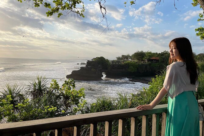 All inclusive Tanah lot & North Bali Tour: Jatiluwih, Ulun Danu - Tanah Lot: an ocean temple with a dramatic first act