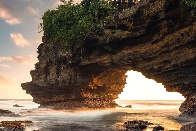 All inclusive Tanah lot & North Bali Tour: Jatiluwih, Ulun Danu - What $69.87 includes, and what it does not