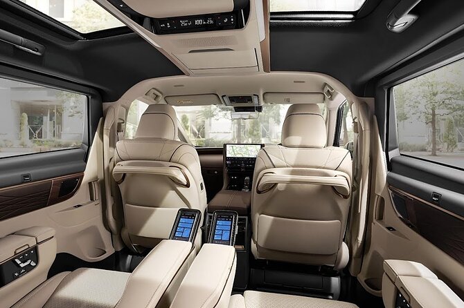 Alphard Luxury Airport Transfer Bali - A direct ride to Seminyak or another Bali address