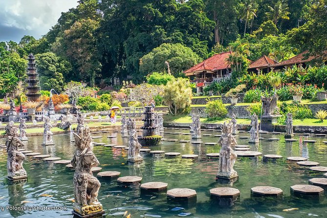 Amazing Private Tour: Lempuyang temple, Tirta gangga, Tukad cepung waterfall - How the early start affects the day