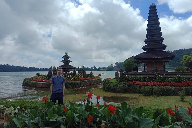 Ancient Temples and Jatiluwih Rice Terrace Private Tour - Taman Ayun begins the temple circuit