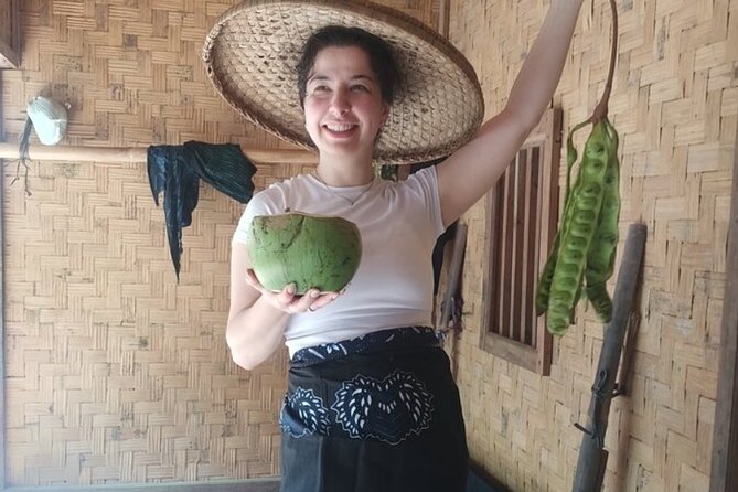 Baduy Tribal Tracker and Village in Private Tour Full Day & Lunch - Meeting local people with the right boundaries