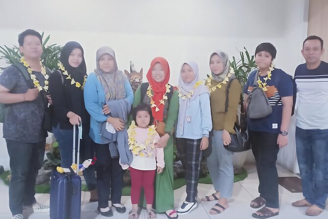 Bali Airport To/From Kuta, Seminyak and Canggu | Price per Car - What the airport pickup is like