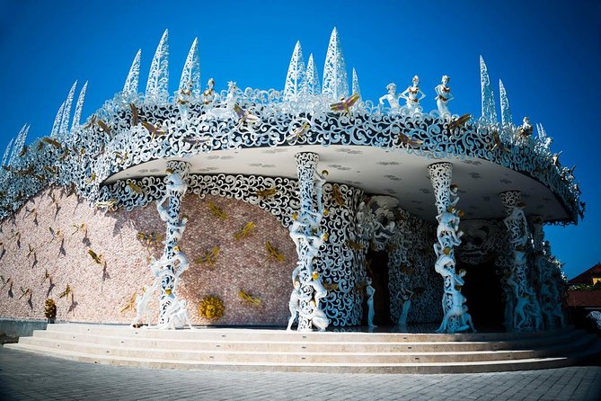 Bali Arts shopping with temples-waterfall visit. - Tegenungan Waterfall brings a change of pace