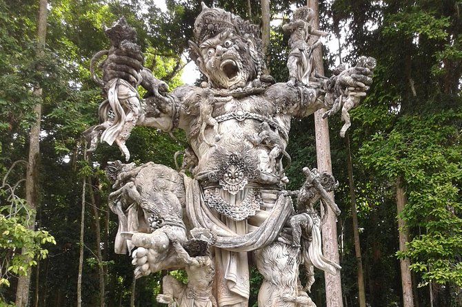 Bali Arts shopping with temples-waterfall visit. - Batuan Temple and the etiquette of worship