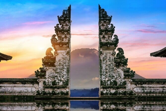 Bali Car-Charter: Half Day Denpasar City Tour - Bali Museum and the story behind the island