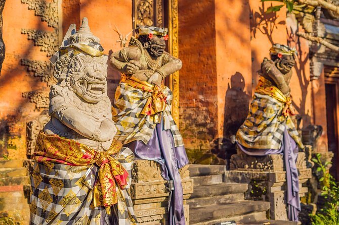 Bali Cultural Experience - Seeing the carved details at Ubud Palace