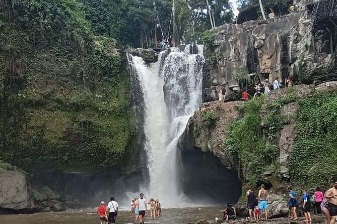 Bali Culture And Spring Temple Private Guided Tour - Tirta Empul and the meaning of the holy springs
