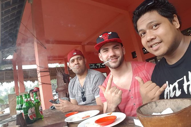 Bali Driver and Tour Package - Meeting Agus or Gus on the road