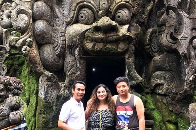Bali Full Day Tour - Bali Temple Tour - Starting with the Barong and Kris dance
