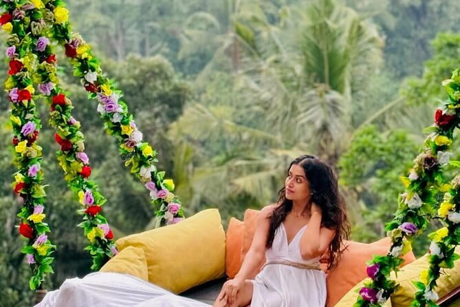 Bali Full-Day Tours : Waterfall and Ubud Destination Trip - Ubud Monkey Forest: wildlife with a few rules