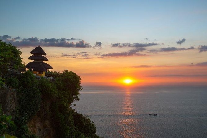 Bali Halfday Tour Uluwatu - Uluwatu Temple above the southern cliffs