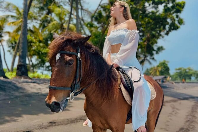 Bali Horse Riding Trot & Canter Saba Beach with Local Temple - Photo help from the riding team