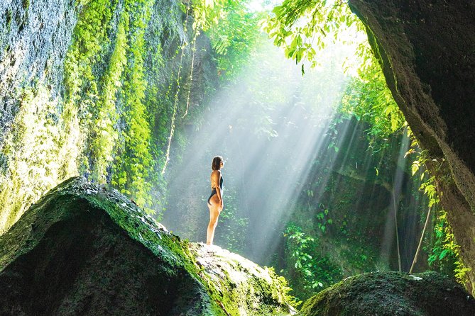 Bali Instagram: Gate of Heaven Temple Tour - A private driver changes the feel of the day
