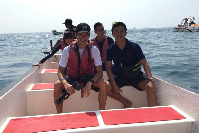 Bali Parasailing Adventure,Banana Boat,Jet Ski and Donut Boat with Transfers - Getting ready at the watersports center