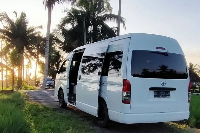 Bali Private Car Service with English Speaking Driver - Uluwatu, beaches, and coastal stops