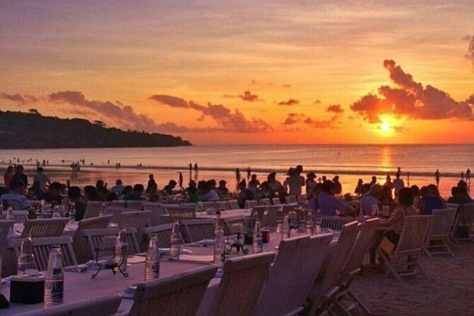 Bali Romantic Seafood Dinner under sunset jimbaran Beach - The seafood meal, from platter to fruit
