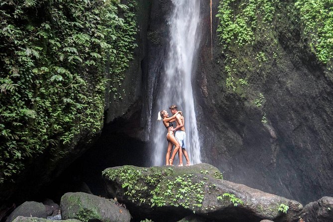 Bali Secret Waterfall Tour - Private and All-Inclusive - Communication and guide quality