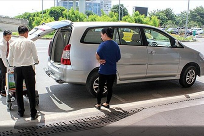 Bali Shuttle Bus Service - The driver can make the transfer feel personal