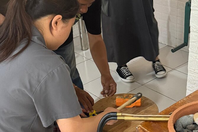 Bali: Silver Jewelry Making Class in Seminyak and Legian - What happens during the two-hour class