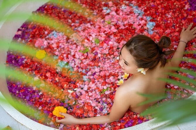Bali Spa Massage 2 Hour at Luxury Spa - Starting with the Thalaso foot wash
