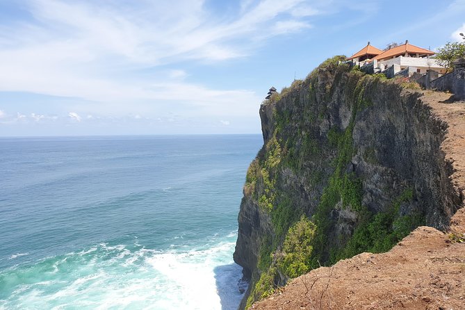 Bali Spa Tour, Beaches, Uluwatu Temple Sunset & Jimbaran Bay Dinner - Uluwatu Temple and the Indian Ocean sunset