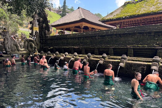 Bali Spiritual: Balinese Healing, Temple & Rice Terrace - Batuan Temple and the meaning of village temples
