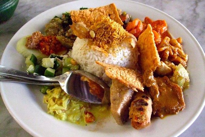 Bali Street Food Tour - Exploring Kreneng Market after dark