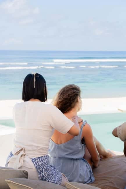 Bali: Svaha Spa Melasti Massage & Beachfront Club Experience - The consultation and natural spa products