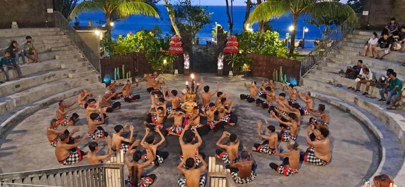 Bali: Tanah Lot Temple Sunset Kecak & Fire Dance Show Ticket - Why the sunset setting changes the whole show